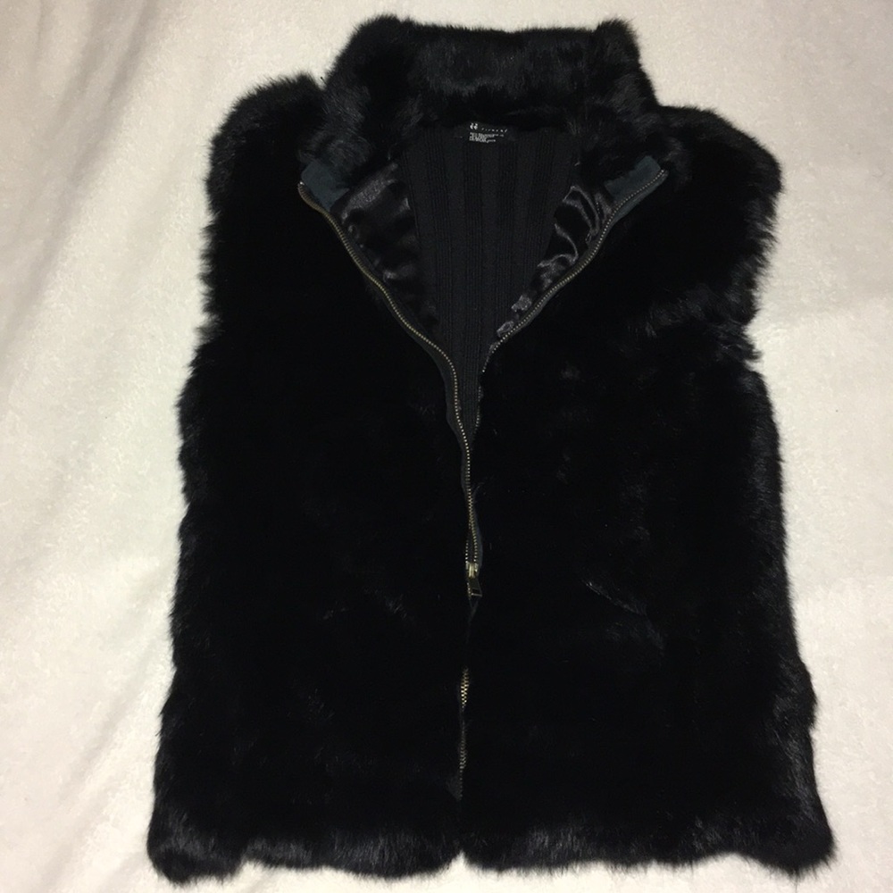 Furry black vest size medium